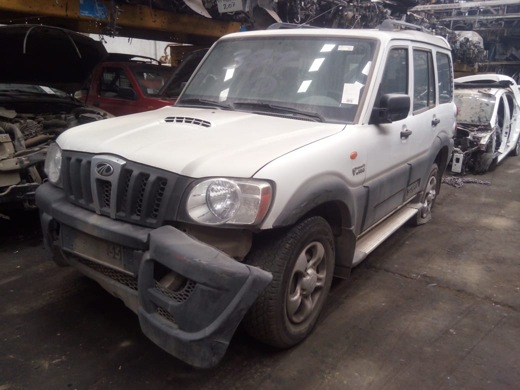  Mahindra SCORPIO 2016    EN DESARME
